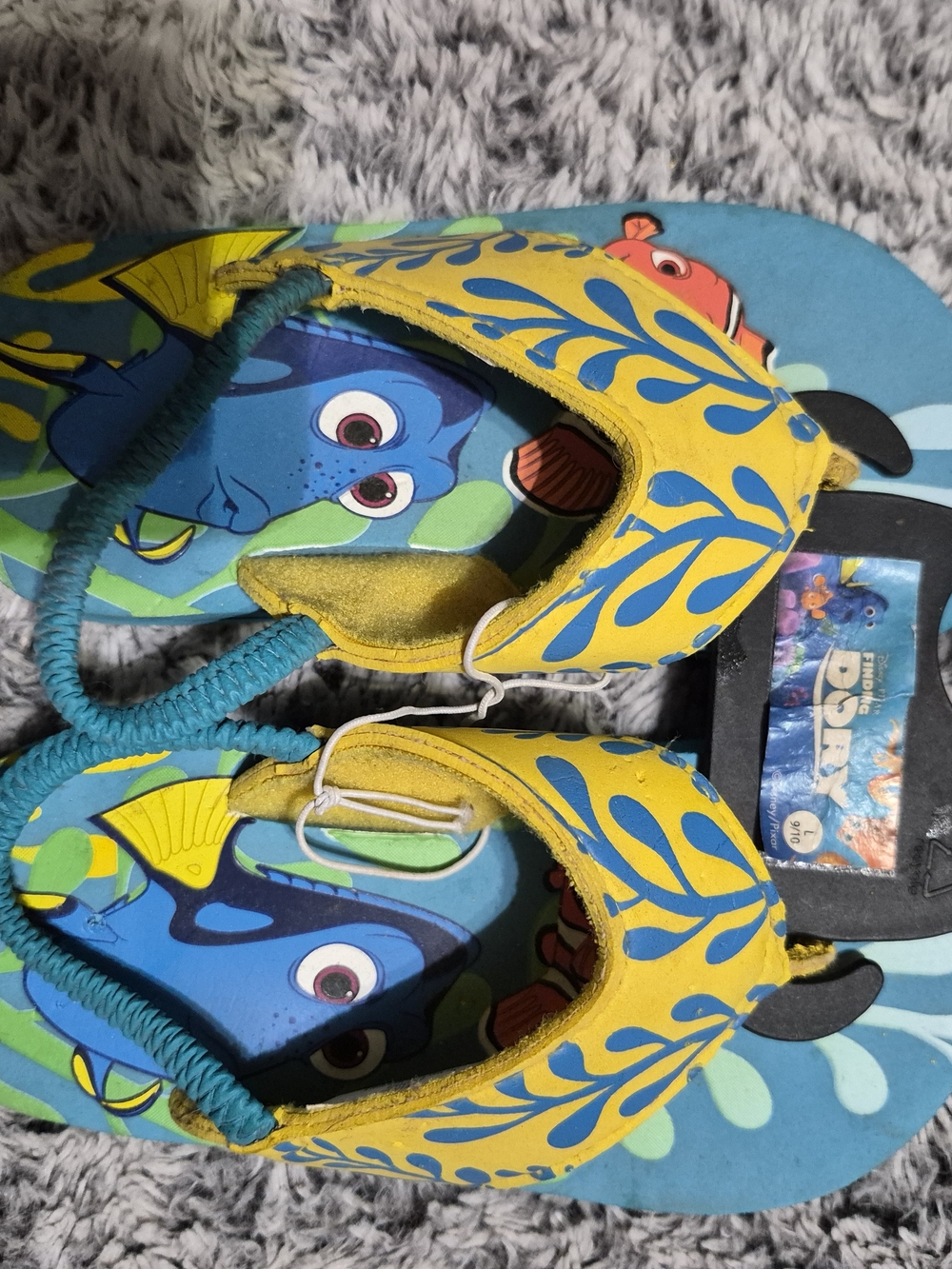 Disney Yellow & Blue Dory Kids' Sandals